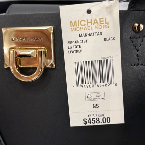 MICHAEL KORS MANHATTAN LARGE SHOULDER TOTE BAG
SMOOTH LEATHER
STUDS
BLACK - Picture 5 of 16